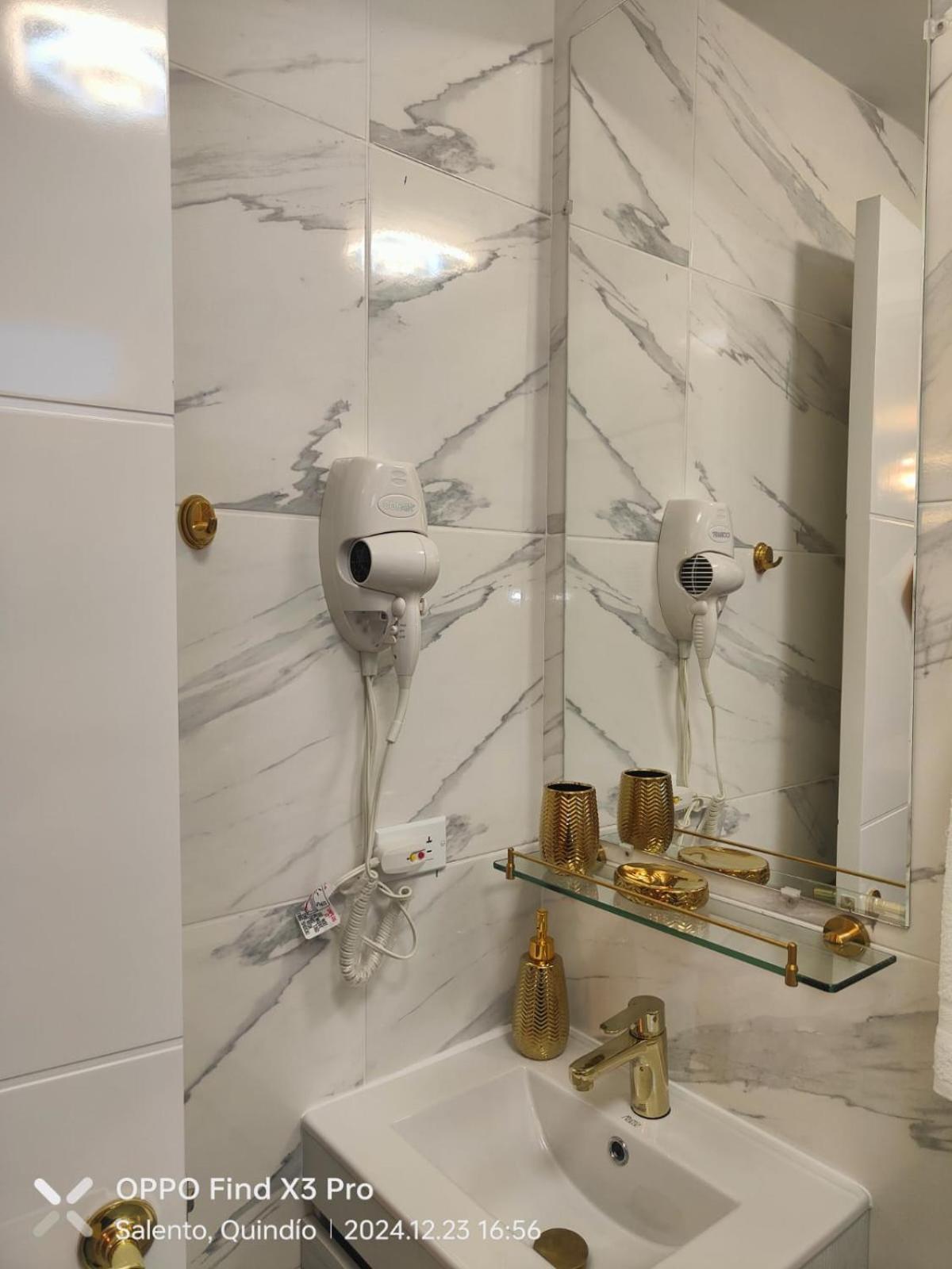 Aparta Hotel Boutique サレント エクステリア 写真
